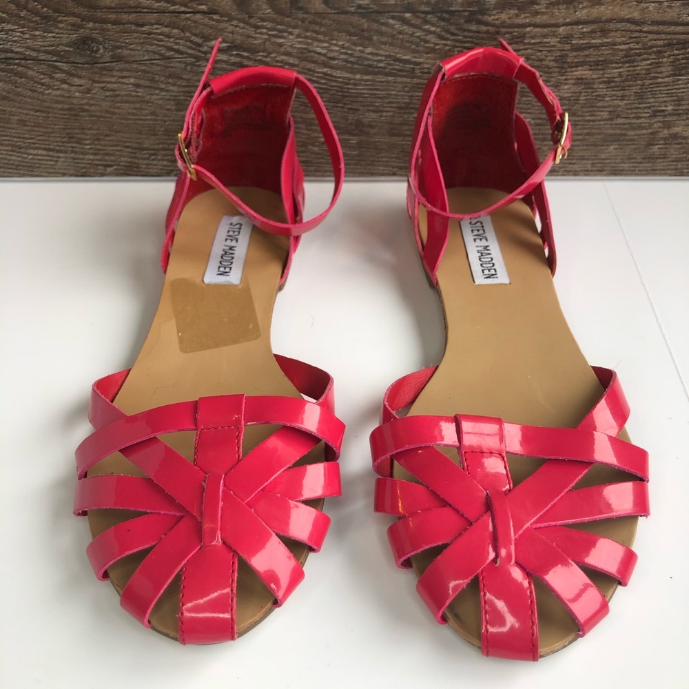 Steve Madden P-Trivol Fuschia Patent Sandal